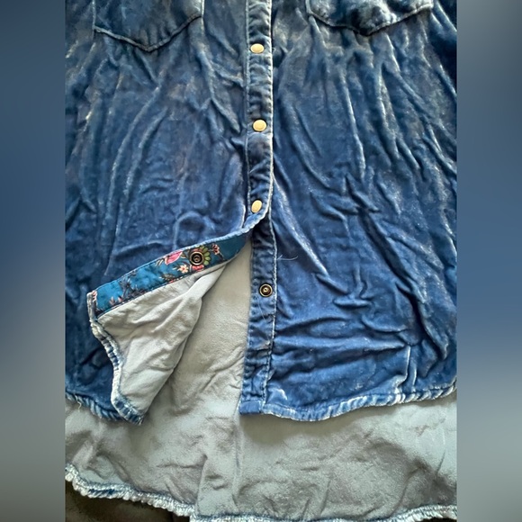 Sundance Anha blue velvet snap collar shirt size small - Picture 16 of 16